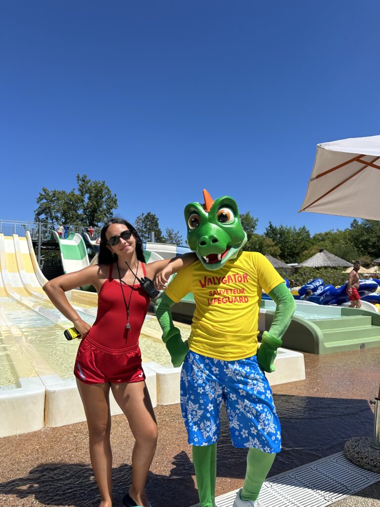 Comment bien choisir sa tenue pour une journée au parc d&rsquo;attraction selon la météo ?